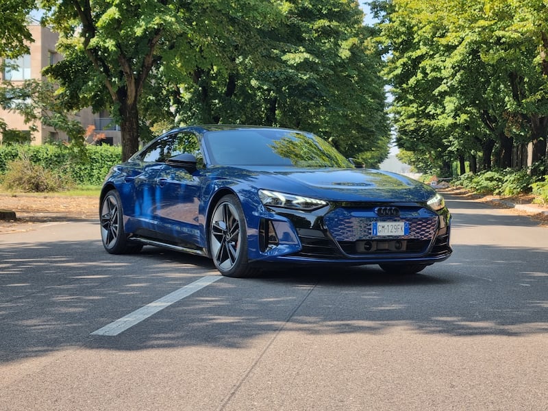 Audi RS e-tron GT: guarda la gallery della super berlina elettrica 6