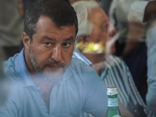 Salvini ai leader: "Armistizio su gas e luce". Ma da sinistra solo accuse