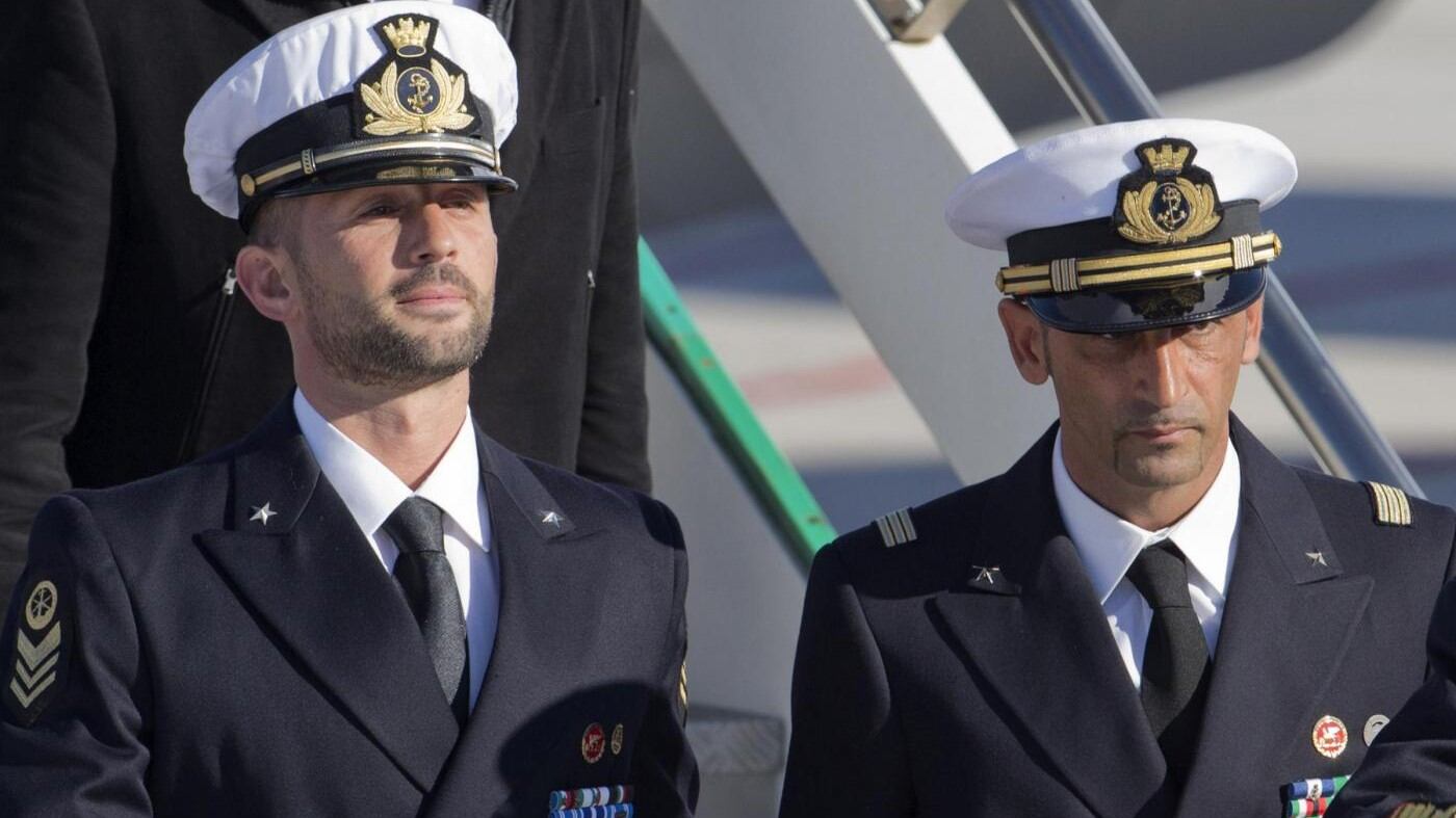 Con nove anni di ritardo la sinistra "scagiona" i marò