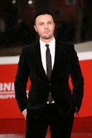 Red carpet bagnato alla Festa del cinema di Roma per Michael Pitt  7