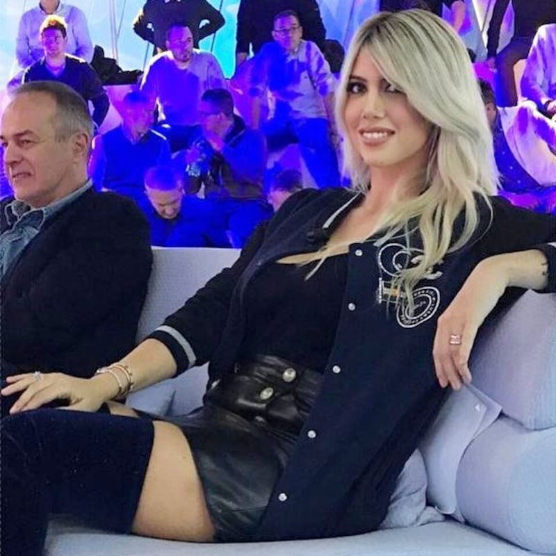 Wanda Nara esplosiva: le foto sexy e provocanti della showgirl argentina 11