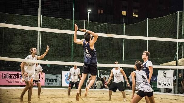 Milano si scatena: «Olimpiadi» in via Moscova