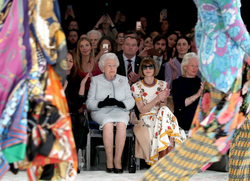 La Regina Elisabetta alla Fashion Week 7