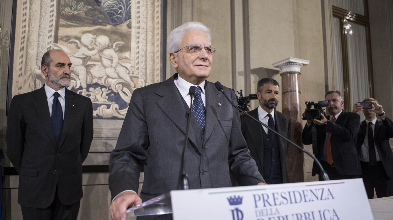 Mattarella detta la linea su legge elettorale e voto: "Basta rissosità e slogan"