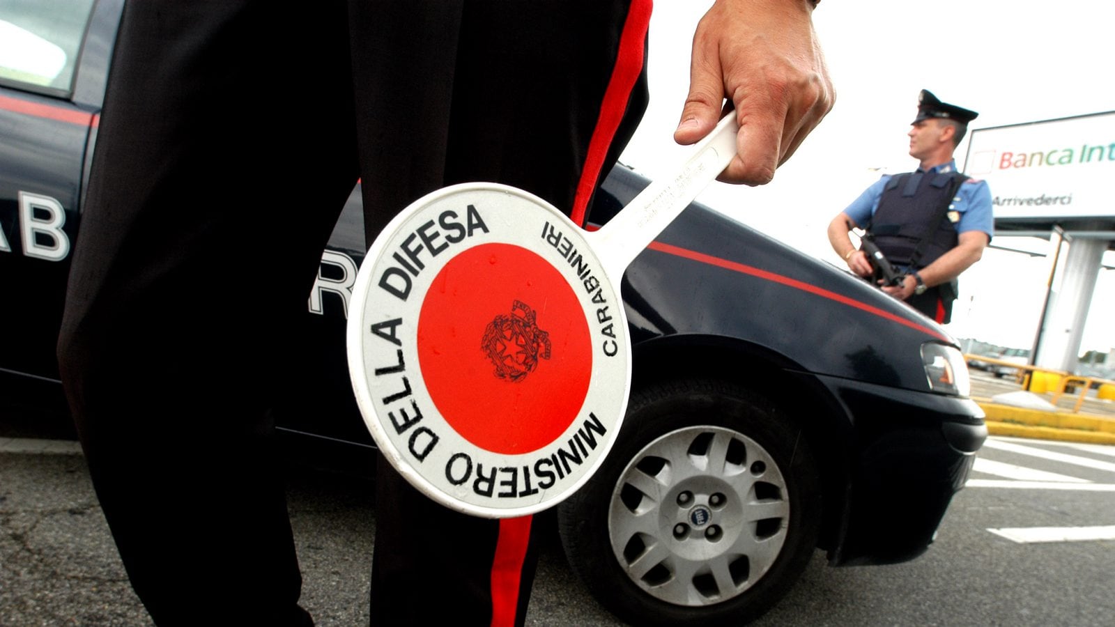 Rissa, feriti due carabinieri