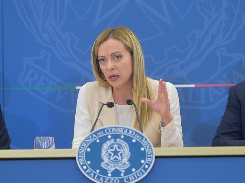 "Abbiamo preso i ministri a schiaffi per dare di più agli italiani". È il metodo Meloni
