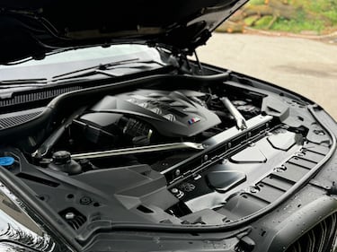 BMW X5 M60i: guarda la gallery del super SUV tedesco da 530 CV 20