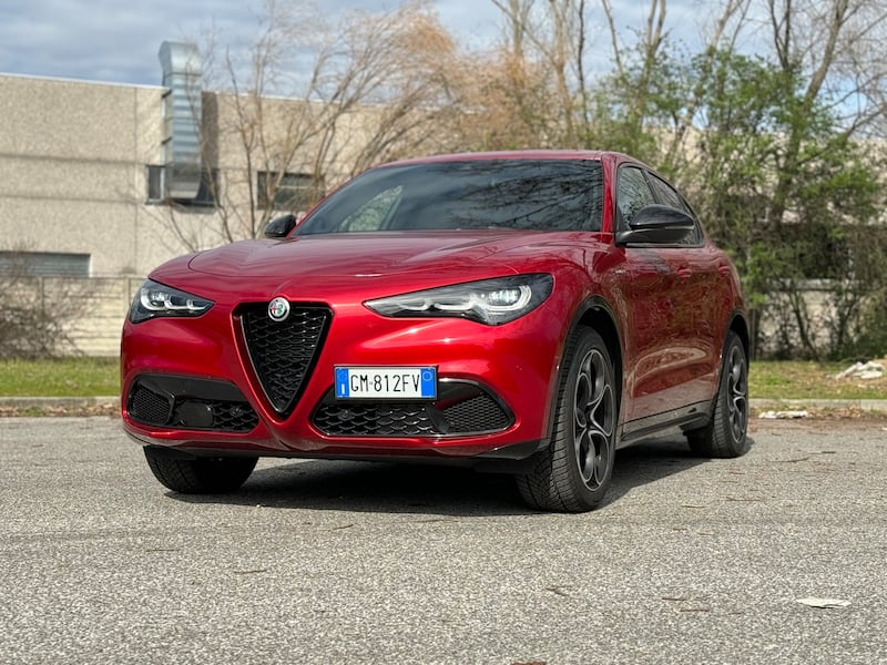 Alfa Romeo Stelvio 2024: guarda la gallery del restyling dell'amato SUV italiano 3