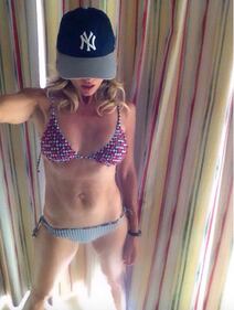 Justine Mattera, topless su Instagram 20