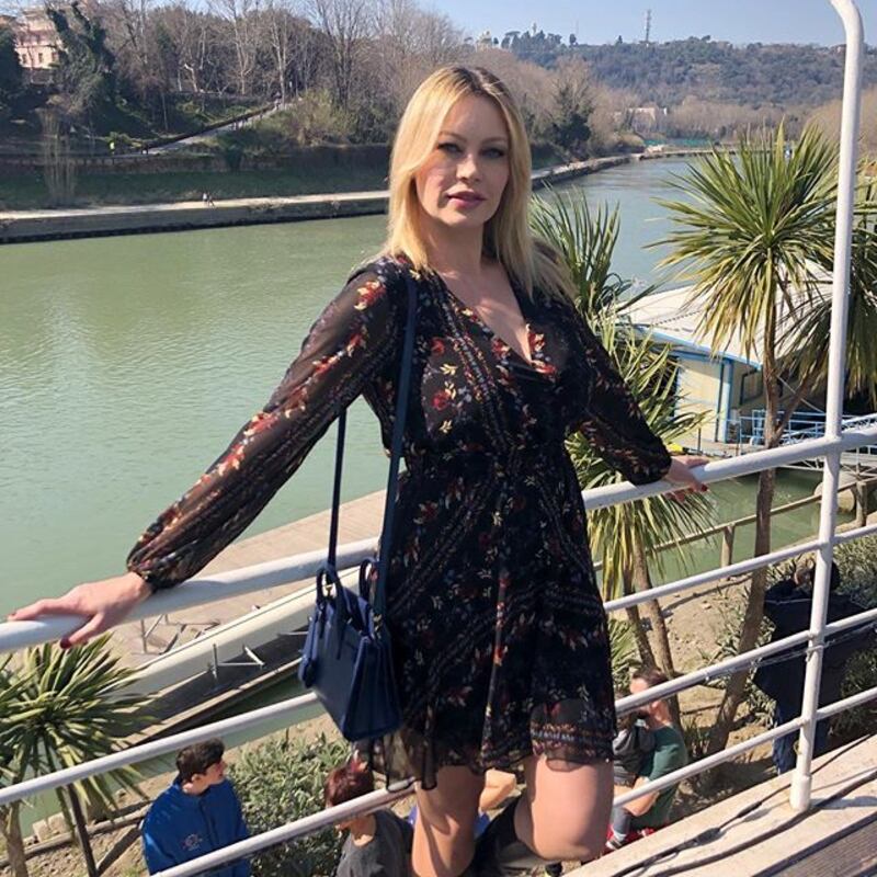 Anna Falchi sexy su Instagram: gli scatti dell'attrice tifosa della Lazio 3