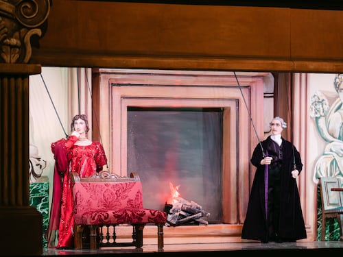 I pupi di Tosca arrivano all’Ortea Palace: l’opera dei pupi incontra il teatro lirico a Ortigia