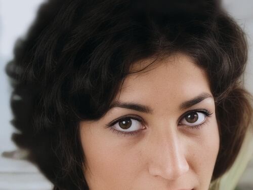 "Forugh, la poetessa ribelle dell'Iran"