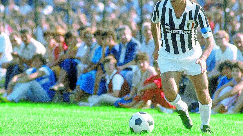 L'ex campione di Juve e Nazionale corre da sindaco per Fi