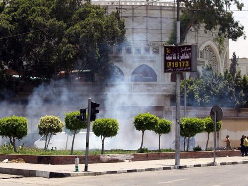 Esplosioni davanti al palazzo presidenziale al Cairo: due vittime