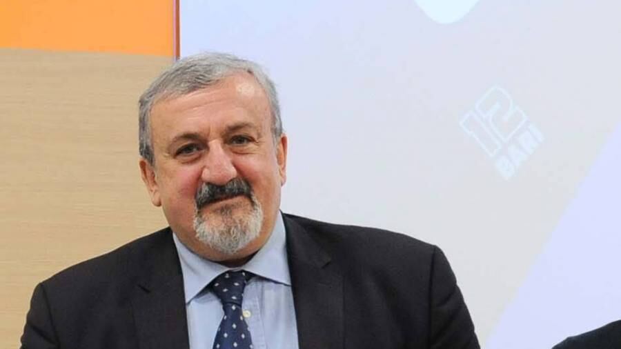 Michele, il furbo "populista istituzionale" campione di trasformismi e sfacciataggine