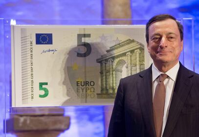 Ecco la nuova banconota da 5 euro 4