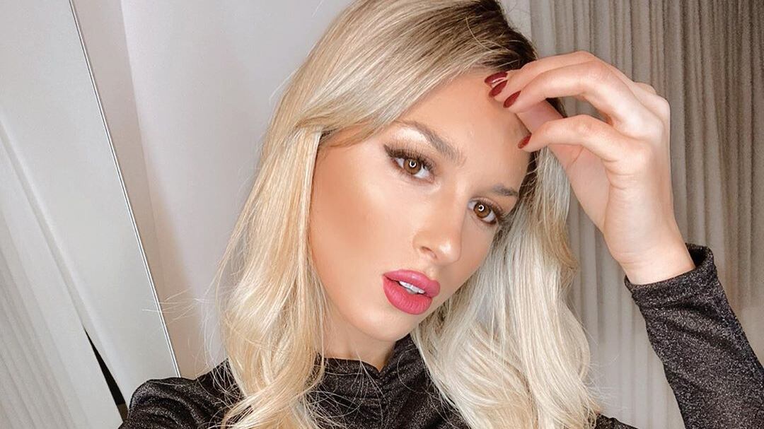 Lady Martinez manda in delirio i suoi fan