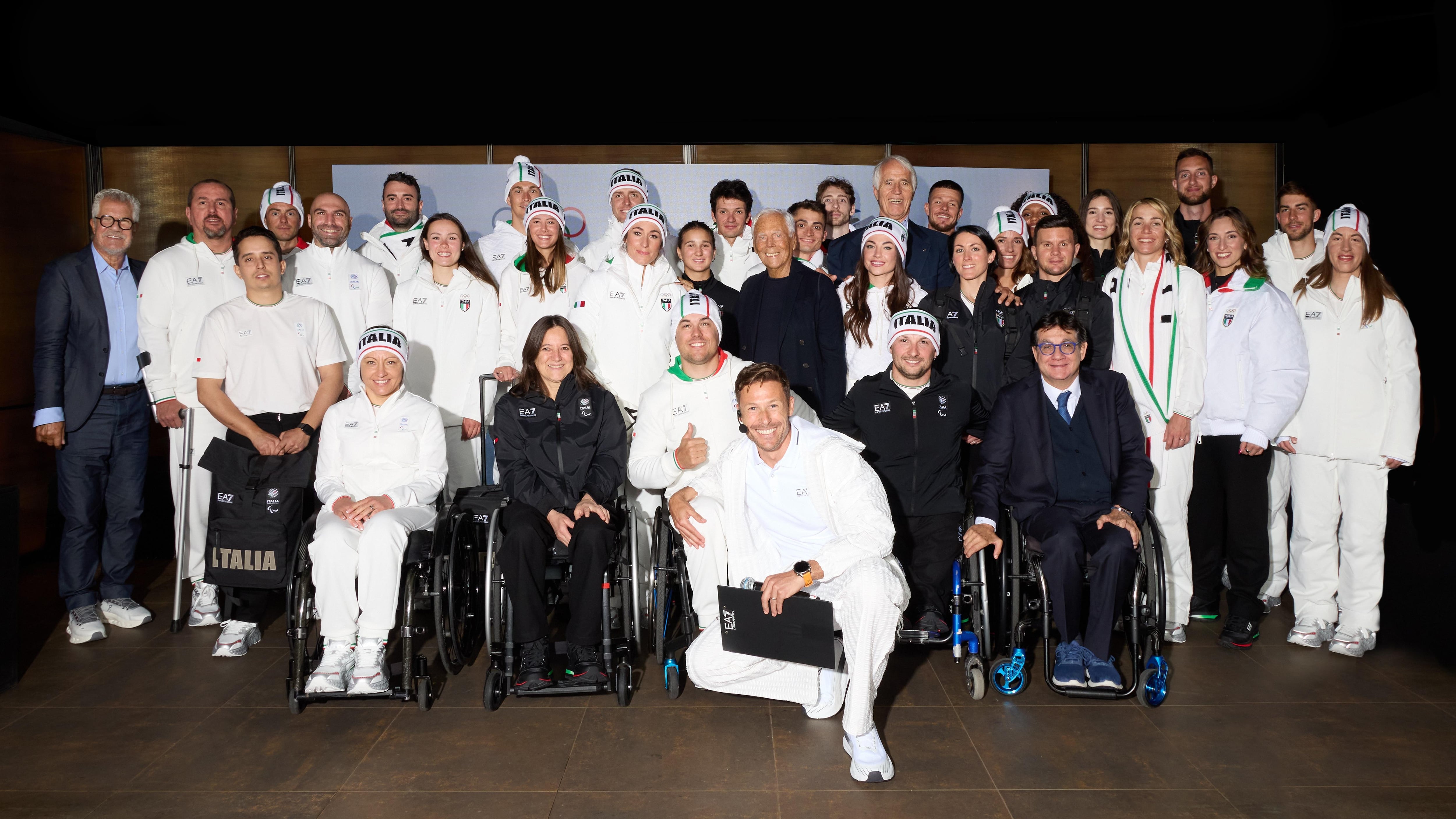Gli Azzurri in bianco. E l'omaggio ad Armani