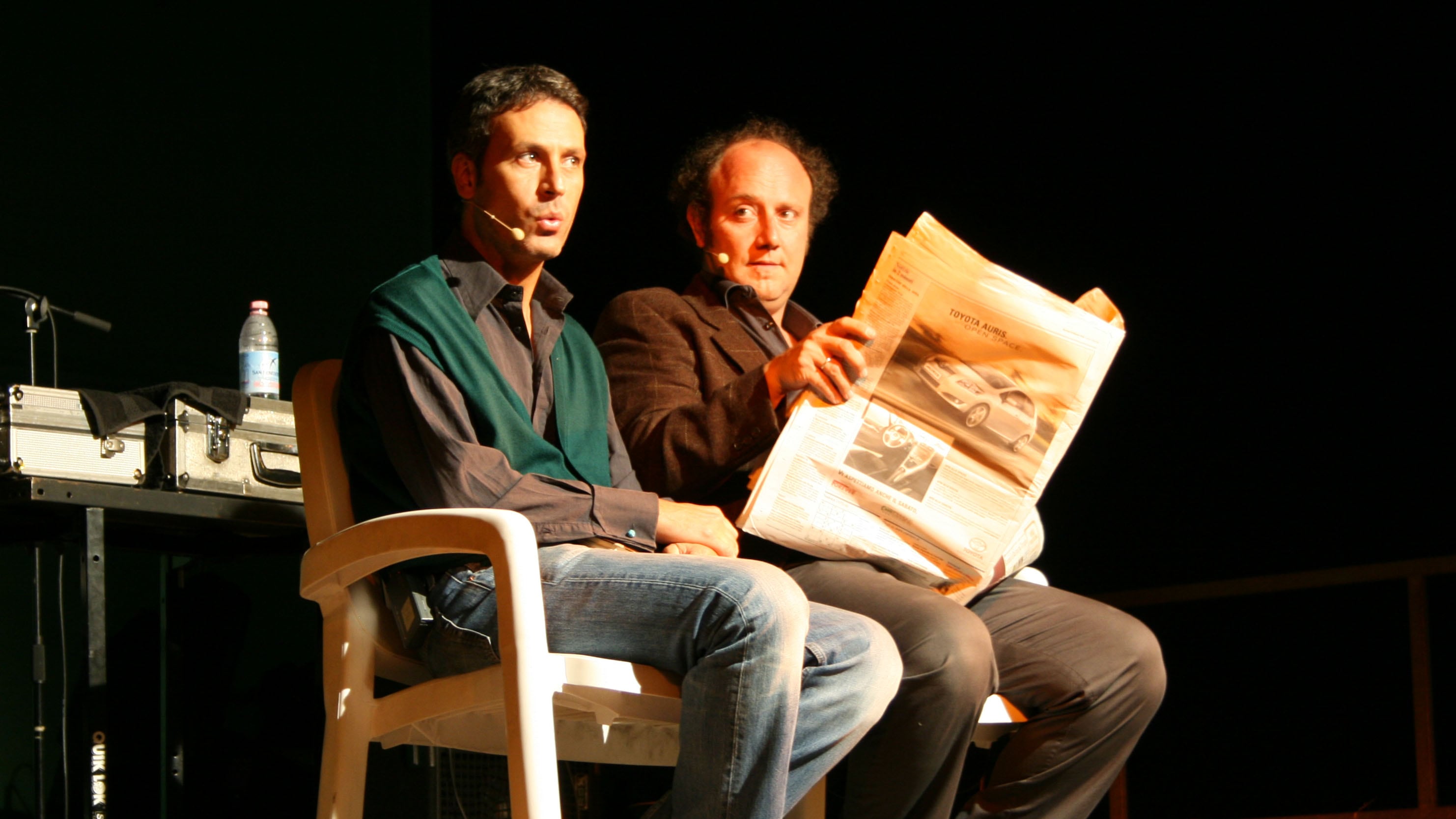 I "Tanti lati latitanti" della vita tragicomica del duo Ale & Franz