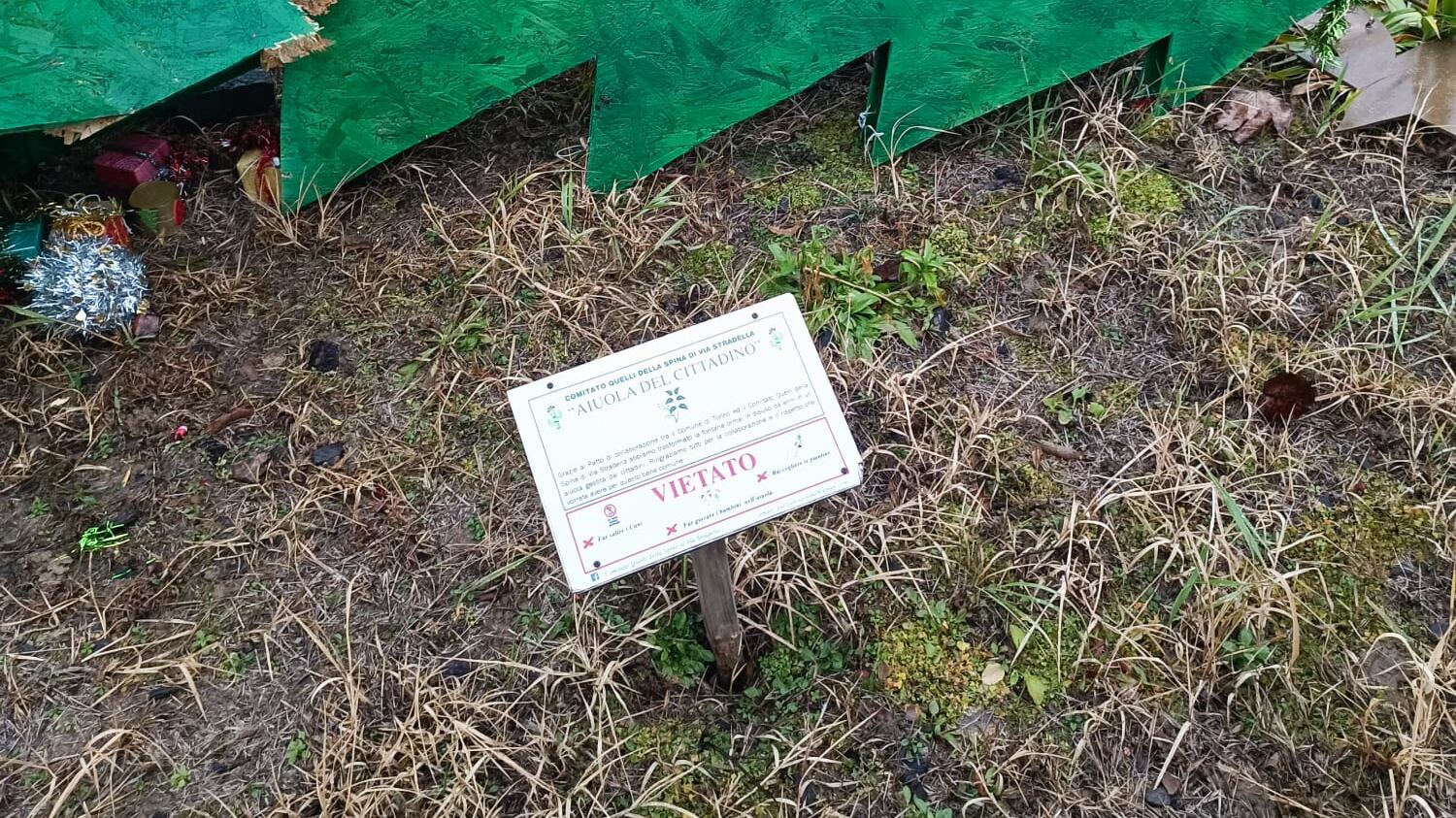 “Non un semplice atto vandalico”. A Torino distrutto un presepe cittadino