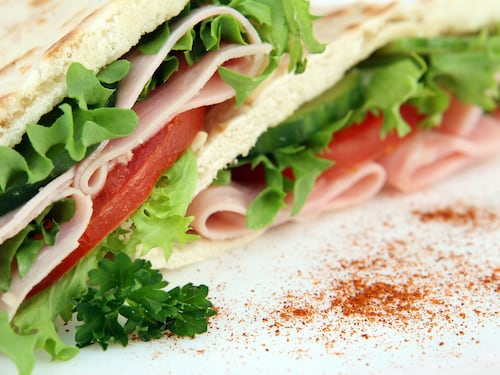 Niente panini al prosciutto. "Benvenuti nella Brexit"