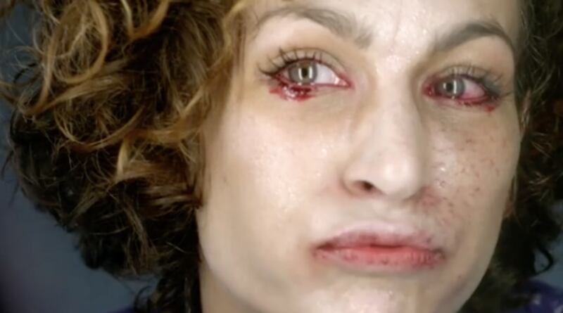 Modelle come malate di Ebola: la campagna choc delle ong olandesi 6