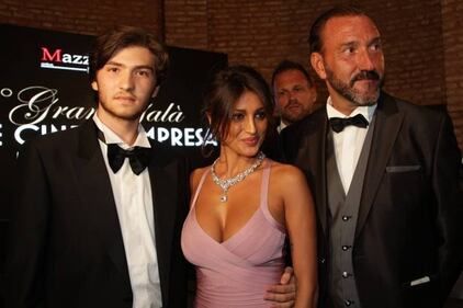 Cristina Buccino, selfie hot in costume da bagno 16