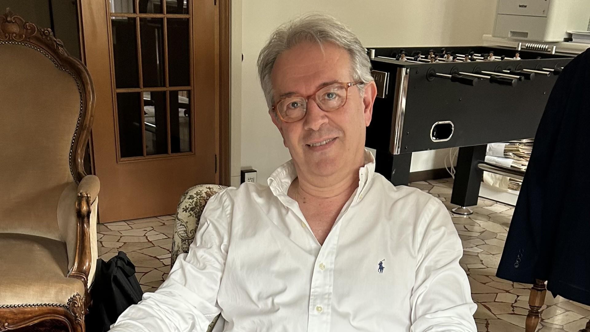 Dai delitti alle penne (gialle) l'ex pm processa le trame