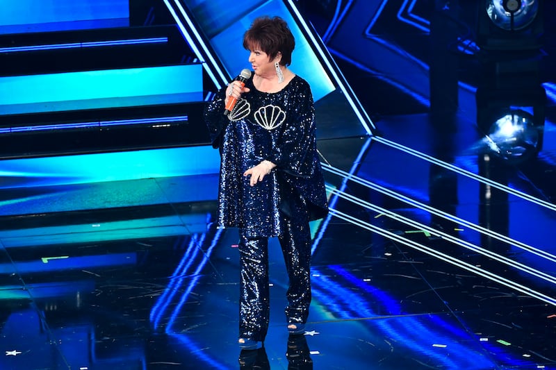 Orietta Berti illumina il palco dell'Ariston 3