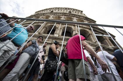 I sindacati tengono chiuso il Colosseo 8