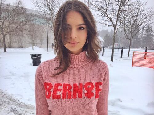 Emily Ratajkowski si schiera con Bernie Sanders