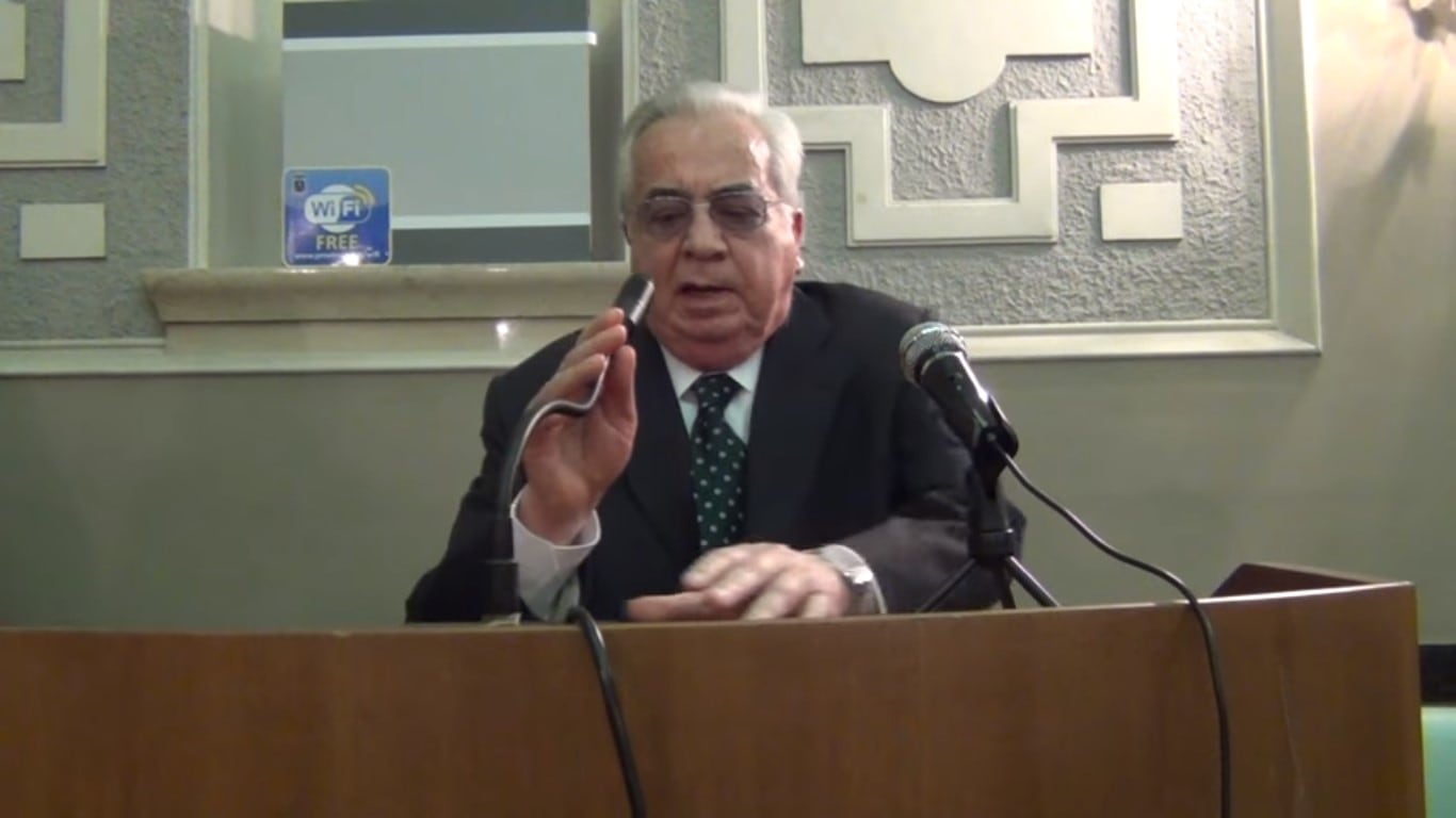 Addio all'uomo dai mille volti: era il crocevia del vero potere