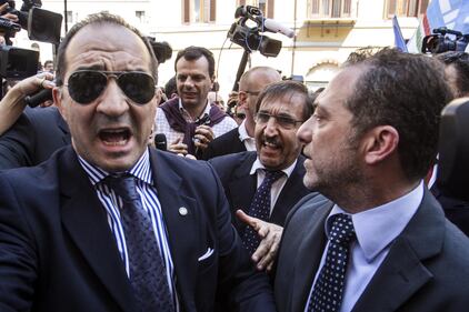Protesta davanti a Montecitorio 14