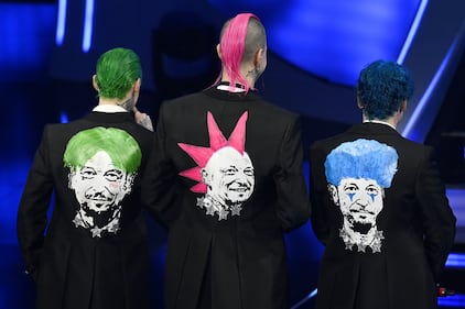 Sanremo 2024: ecco il look della seconda serata del Festival dei La Sad  4