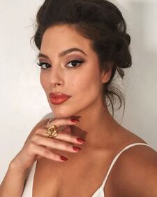 Ashley Graham, le immagini più sexy 9