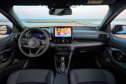 Toyota Yaris Hybrid 2024 6