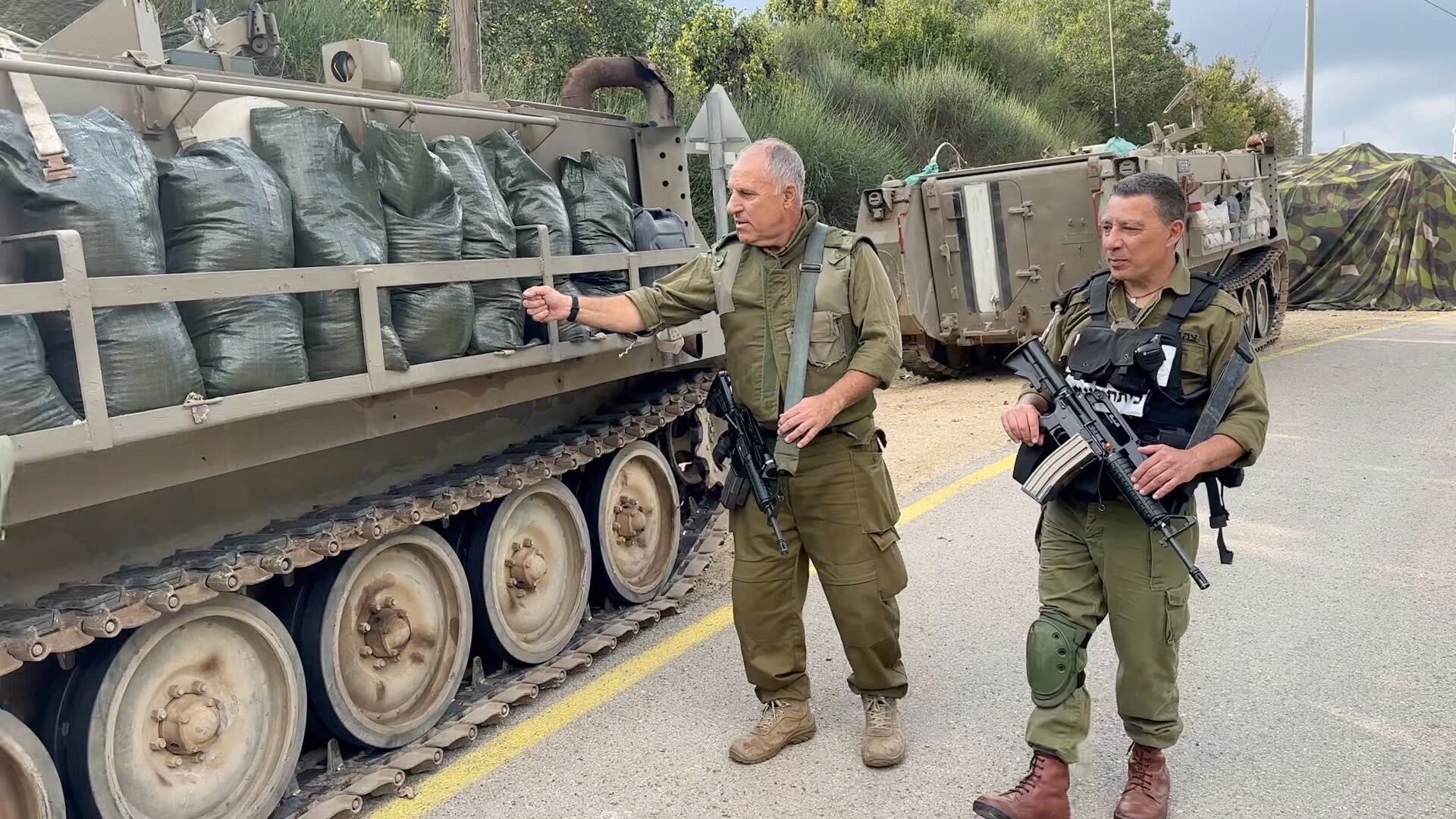 Nel kibbutz "italiano" sul confine libanese. "Giriamo armati contro Hezbollah"