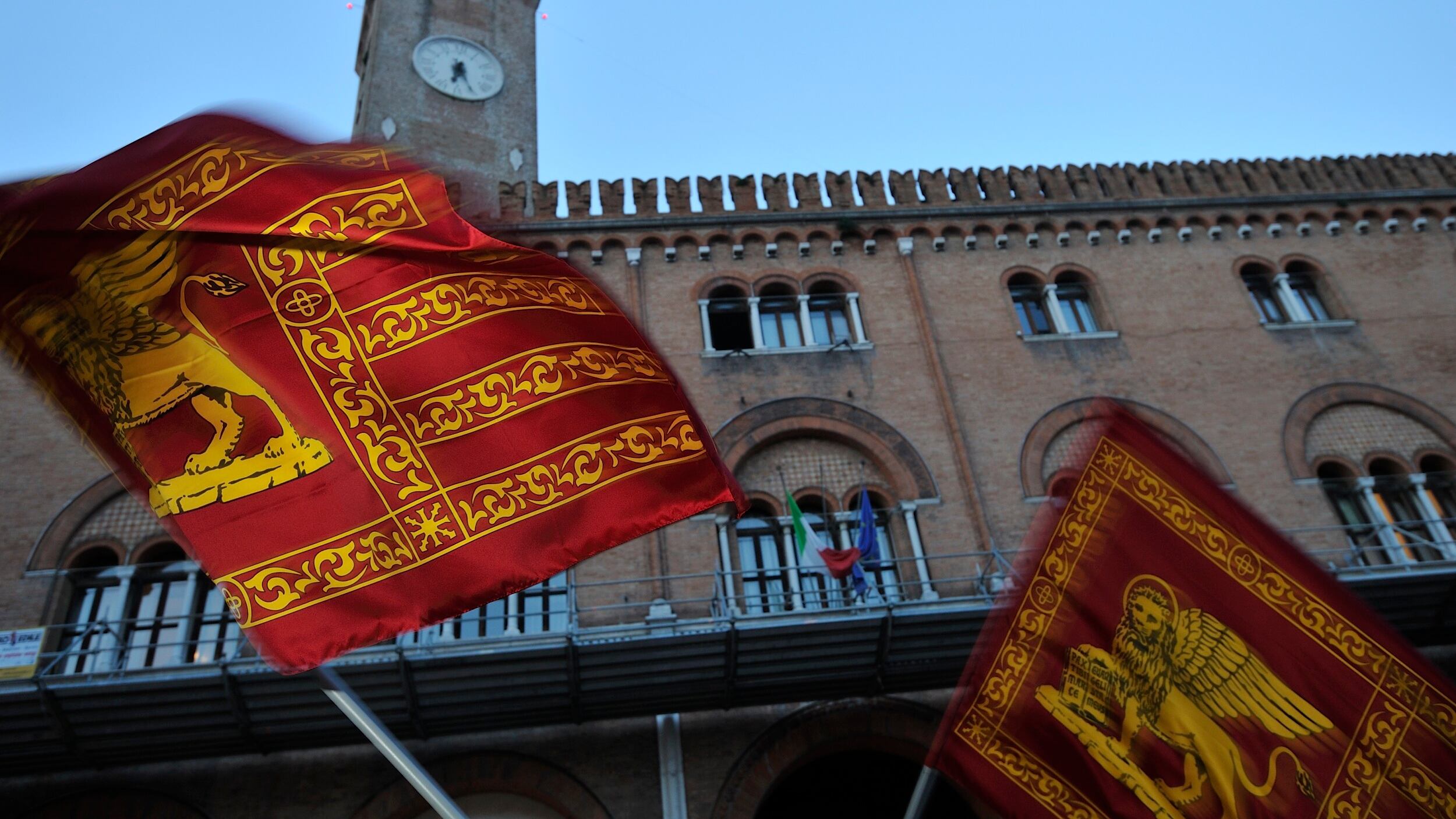 Il Serenissimo pane e salame: "Rivoluzionari? Sì, da osteria"