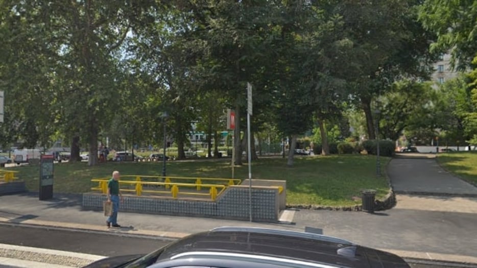 Rapina a 24enne con pistola: rubato orologio di lusso