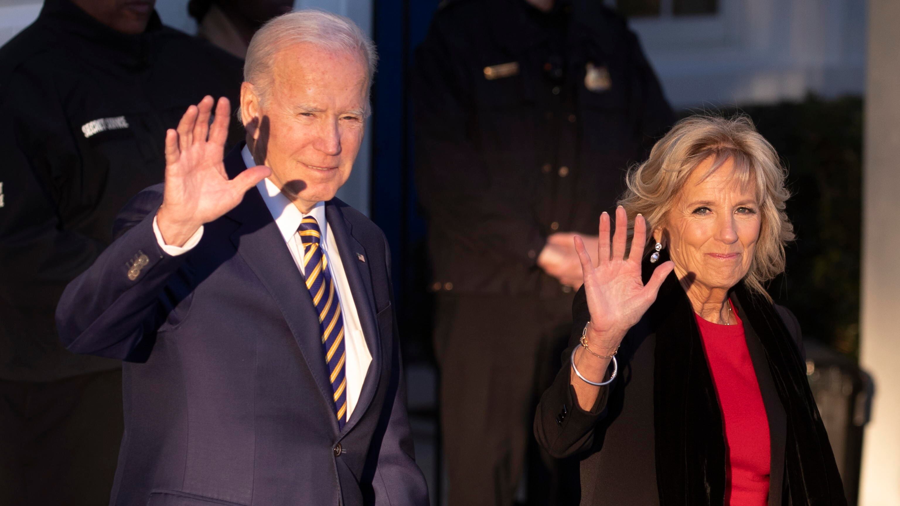 "Cosa hanno avuto in cambio?". Biden nella bufera per il matrimonio alla Casa Bianca