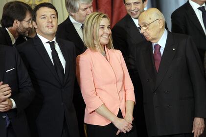 Boschi in blu elettrico, Mogherini in rosa: i colori del governo 17