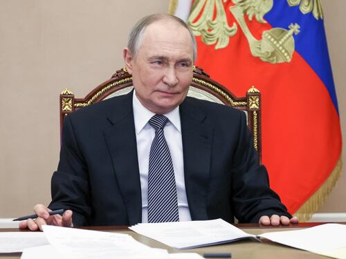 La tregua navale è un regalo a Putin. Così lo Zar può rilanciare l'economia