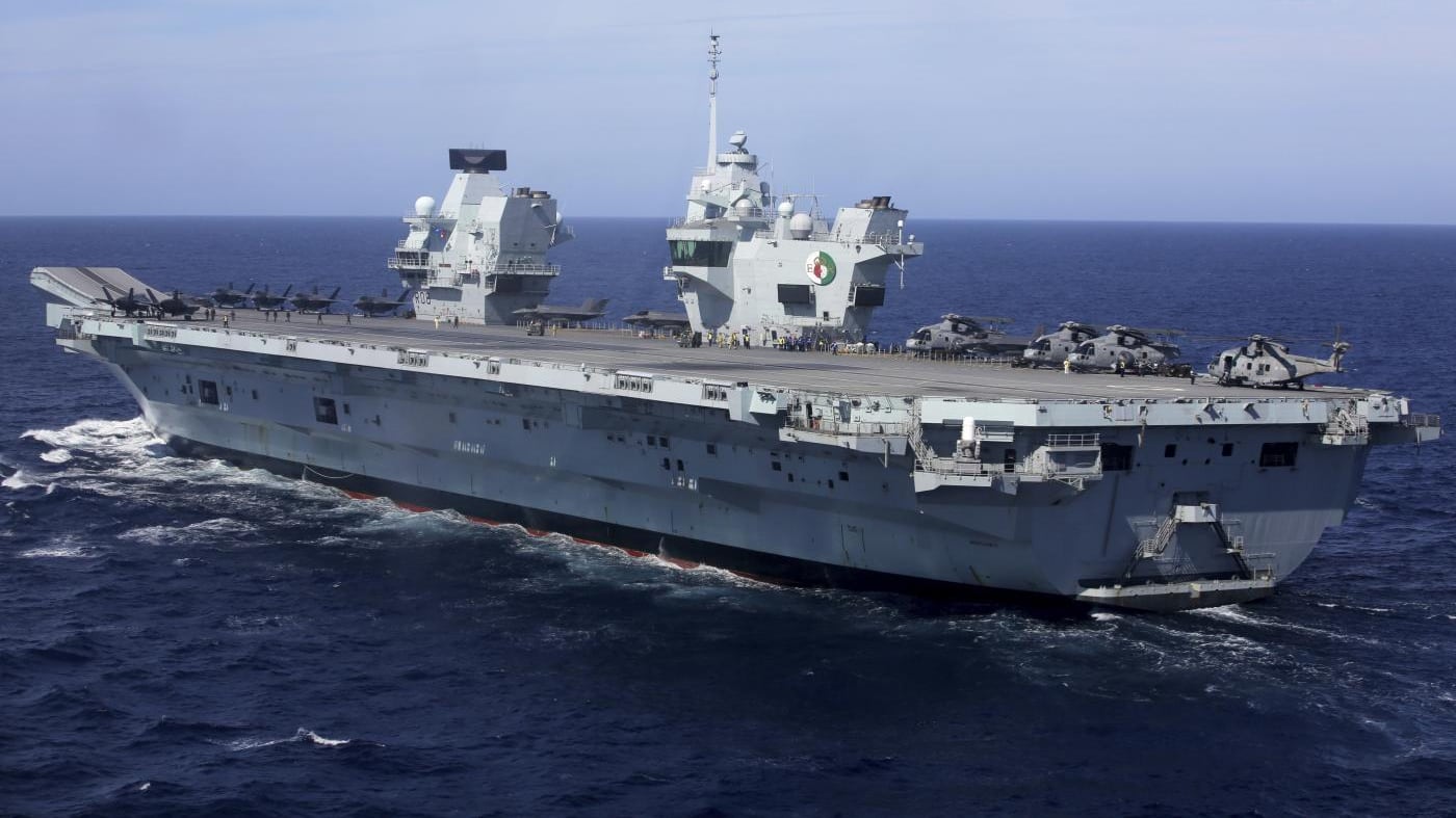"Pronti a combattere contro la Cina". Portaerei nel Pacifico e segnali su Taiwan: cosa succede
