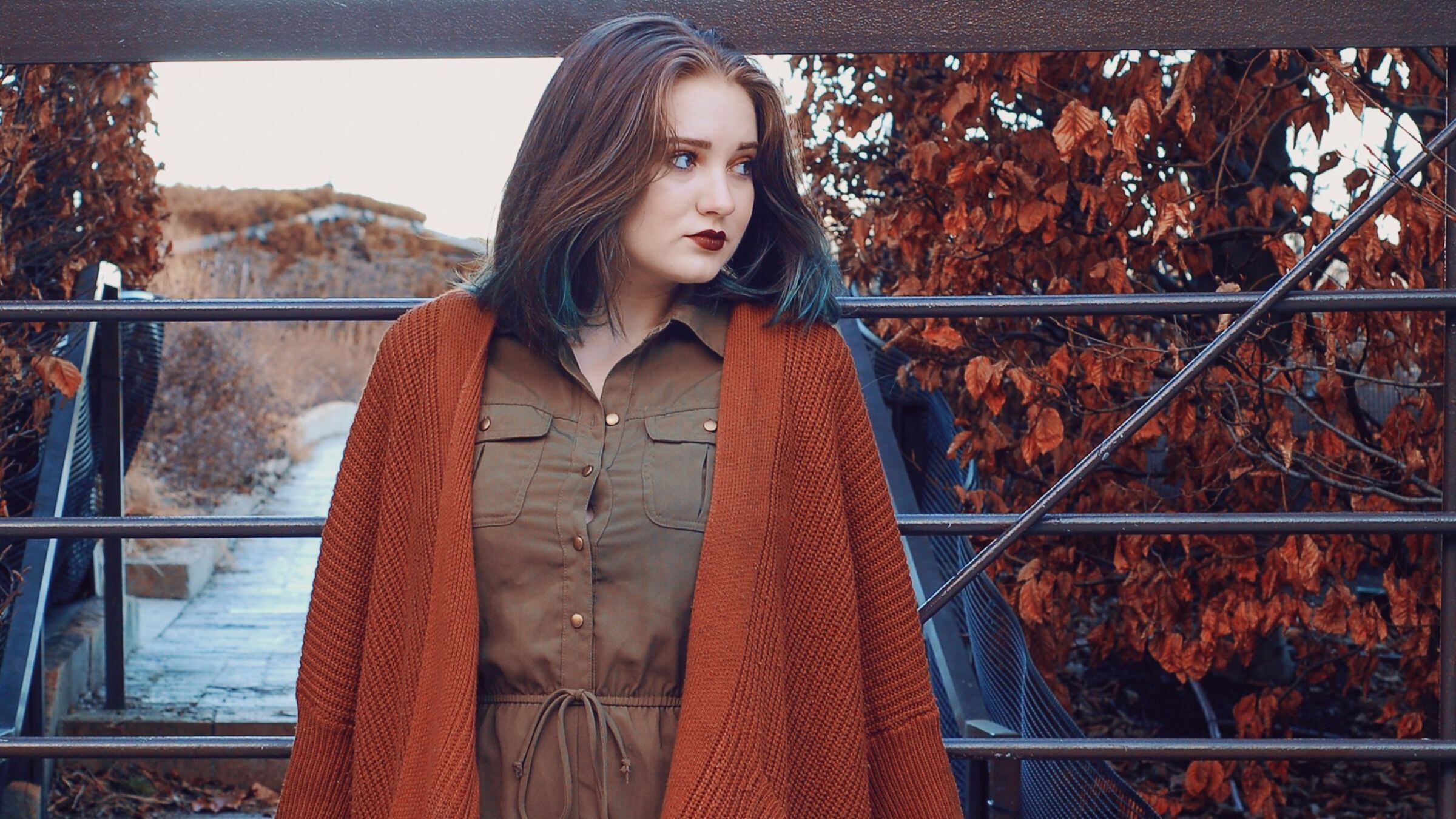 Vestirsi con i colori dell'autunno: le combinazioni più glamour