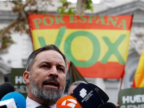 “È un attentato”. E ora Vox denuncia Sanchez alla Corte Suprema