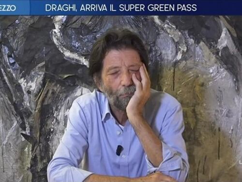 "Non so chi sia...": è scontro tra Cacciari e Stefano Feltri sul Green pass