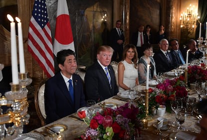 Melania Trump, fascino bianco col premier giapponese 5
