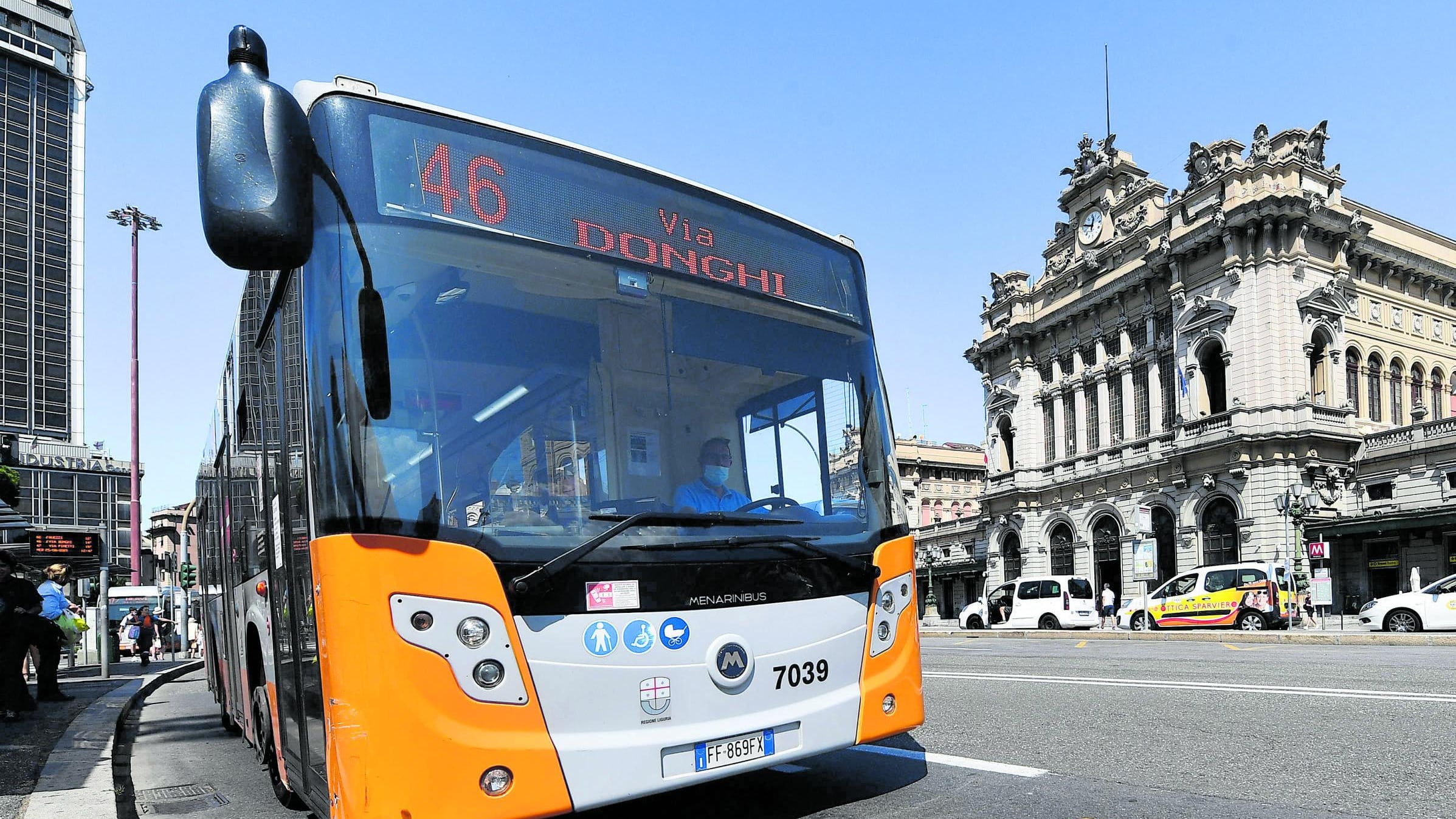 Scia di sangue tra giovani: cinque accoltellati in cinque città diverse