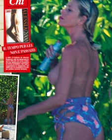 Alessia Marcuzzi, topless di Capodanno alle Maldive 2