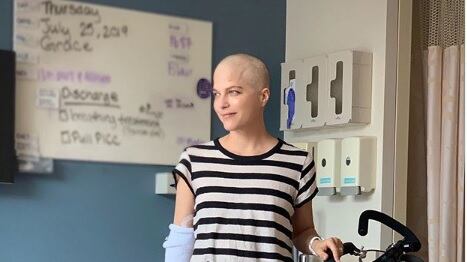 Selma Blair affronta la sclerosi: "Non cerco nessun tipo di compassione"